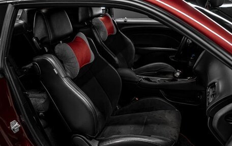 Dodge Challenger III рестайлинг 2, 2020 год, 4 990 000 рублей, 32 фотография