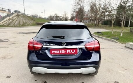 Mercedes-Benz GLA, 2018 год, 2 100 000 рублей, 5 фотография
