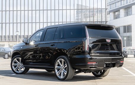 Cadillac Escalade V, 2024 год, 25 000 000 рублей, 3 фотография