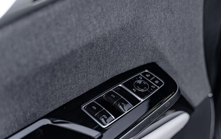 Cadillac Escalade V, 2024 год, 25 000 000 рублей, 13 фотография
