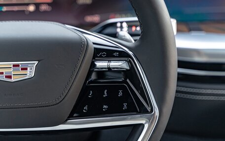 Cadillac Escalade V, 2024 год, 25 000 000 рублей, 17 фотография