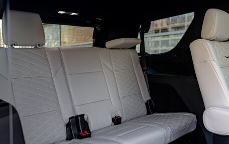 Cadillac Escalade V, 2024 год, 25 000 000 рублей, 32 фотография