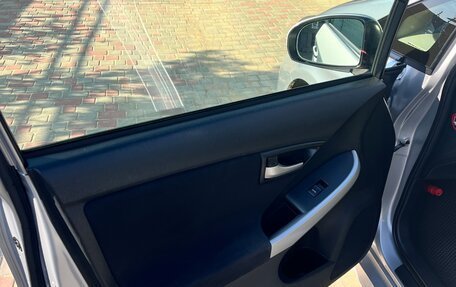 Toyota Prius, 2014 год, 1 450 000 рублей, 7 фотография