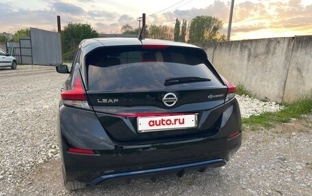 Nissan Leaf II, 2017 год, 1 350 000 рублей, 5 фотография
