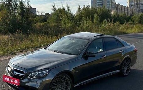 Mercedes-Benz E-Класс AMG, 2011 год, 3 990 000 рублей, 3 фотография