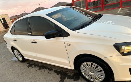 Volkswagen Polo VI (EU Market), 2016 год, 590 000 рублей, 2 фотография