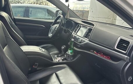 Toyota Highlander III, 2019 год, 3 300 000 рублей, 7 фотография