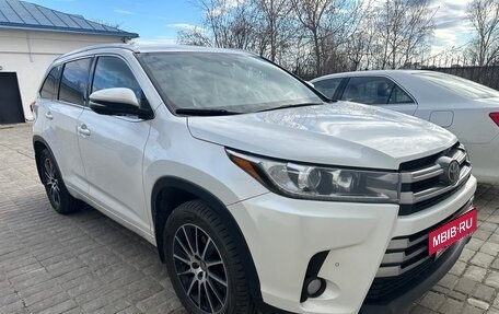 Toyota Highlander III, 2019 год, 3 300 000 рублей, 6 фотография