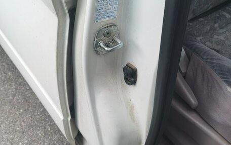 Nissan Serena II, 2000 год, 600 000 рублей, 12 фотография