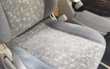 Nissan Serena II, 2000 год, 600 000 рублей, 16 фотография