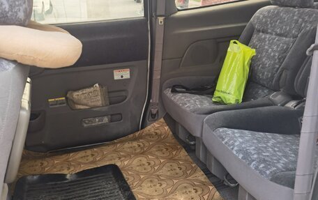 Nissan Serena II, 2000 год, 600 000 рублей, 24 фотография