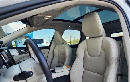 Volvo XC60 II, 2022 год, 4 220 000 рублей, 9 фотография
