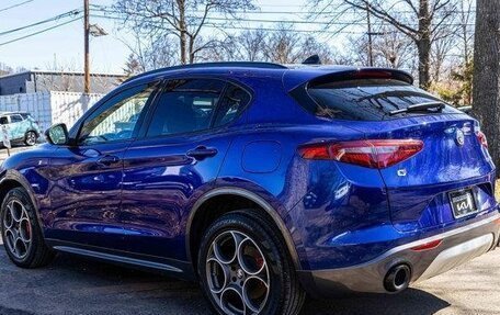 Alfa Romeo Stelvio, 2022 год, 3 170 000 рублей, 4 фотография