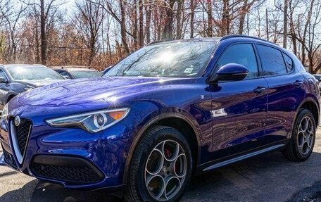 Alfa Romeo Stelvio, 2022 год, 3 170 000 рублей, 2 фотография