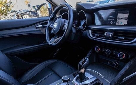 Alfa Romeo Stelvio, 2022 год, 3 170 000 рублей, 10 фотография