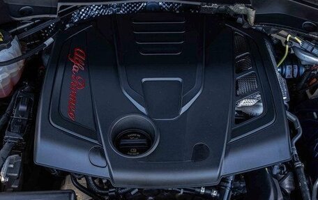 Alfa Romeo Stelvio, 2022 год, 3 170 000 рублей, 14 фотография