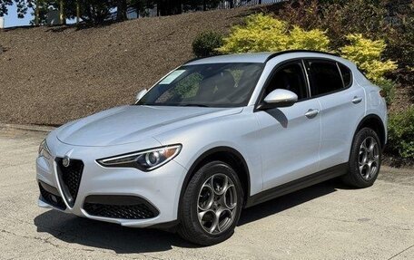 Alfa Romeo Stelvio, 2022 год, 3 230 000 рублей, 2 фотография