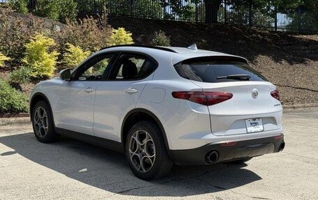 Alfa Romeo Stelvio, 2022 год, 3 230 000 рублей, 6 фотография