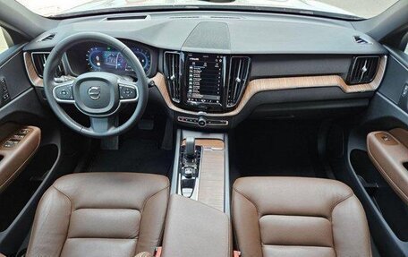 Volvo XC60 II, 2022 год, 3 975 000 рублей, 9 фотография