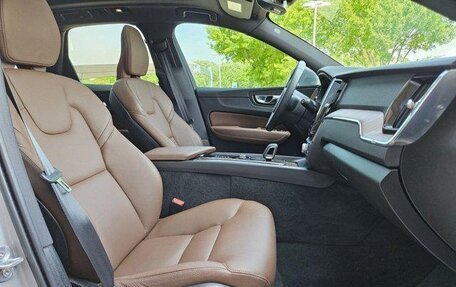 Volvo XC60 II, 2022 год, 3 975 000 рублей, 13 фотография