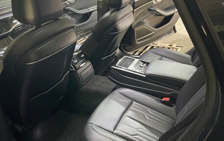 Audi A8, 2019 год, 6 300 000 рублей, 20 фотография