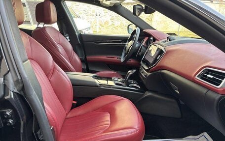Maserati Ghibli, 2022 год, 4 885 000 рублей, 8 фотография