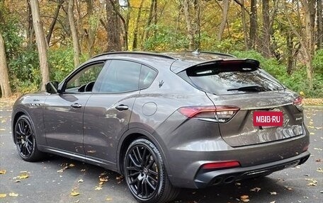 Maserati Levante I, 2022 год, 4 965 000 рублей, 5 фотография