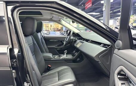 Land Rover Range Rover Evoque II, 2022 год, 2 700 000 рублей, 9 фотография