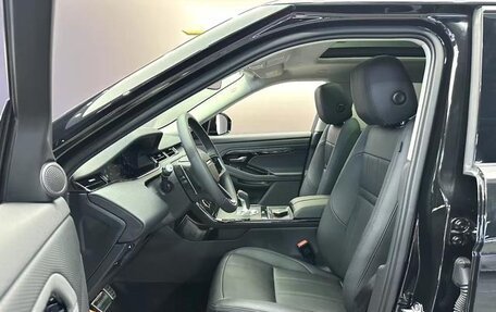 Land Rover Range Rover Evoque II, 2022 год, 2 700 000 рублей, 5 фотография