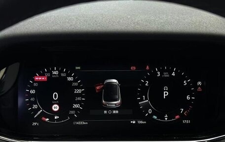 Land Rover Range Rover Evoque II, 2022 год, 2 700 000 рублей, 11 фотография