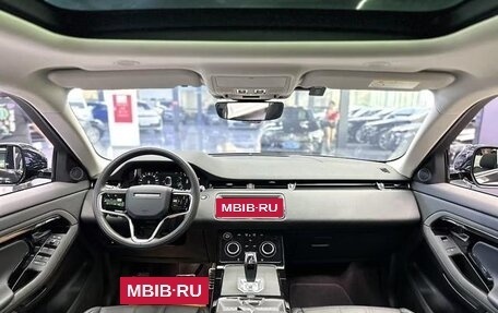 Land Rover Range Rover Evoque II, 2022 год, 2 700 000 рублей, 10 фотография