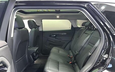 Land Rover Range Rover Evoque II, 2022 год, 2 700 000 рублей, 16 фотография
