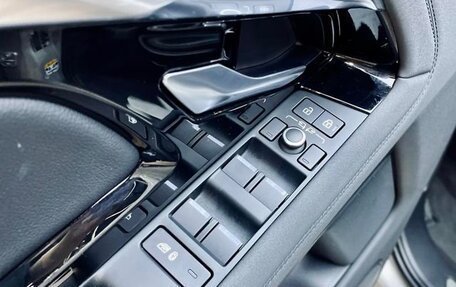 Land Rover Range Rover Evoque II, 2022 год, 2 800 000 рублей, 25 фотография