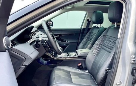 Land Rover Range Rover Evoque II, 2022 год, 2 800 000 рублей, 16 фотография
