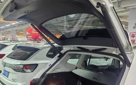 Volkswagen Tiguan II, 2021 год, 2 559 999 рублей, 7 фотография