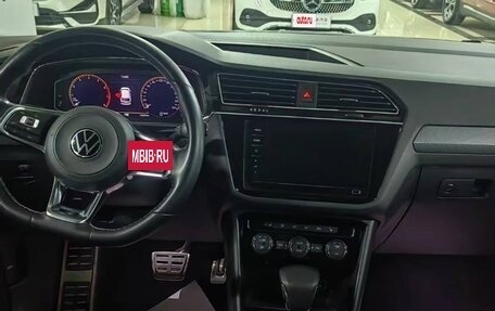 Volkswagen Tiguan II, 2021 год, 2 559 999 рублей, 5 фотография