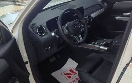 Mercedes-Benz GLB, 2021 год, 2 183 999 рублей, 3 фотография