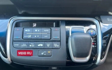Honda Stepwgn IV, 2020 год, 2 200 000 рублей, 11 фотография