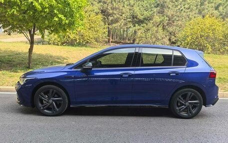 Volkswagen Golf VIII, 2022 год, 1 490 700 рублей, 3 фотография
