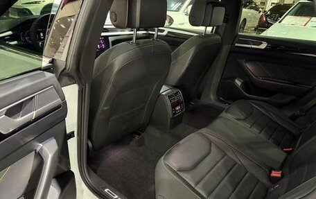 Volkswagen Passat CC, 2021 год, 2 100 700 рублей, 9 фотография