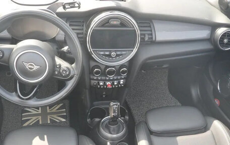 MINI Cabrio, 2020 год, 1 730 000 рублей, 8 фотография