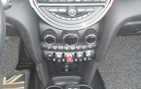 MINI Cabrio, 2020 год, 1 730 000 рублей, 10 фотография