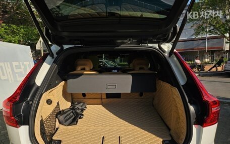 Volvo XC60 II, 2021 год, 2 990 000 рублей, 1 фотография