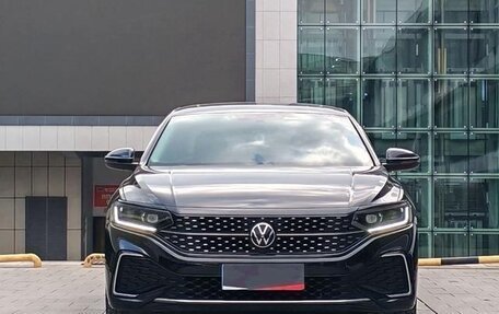 Volkswagen Passat B8 рестайлинг, 2022 год, 2 380 000 рублей, 2 фотография