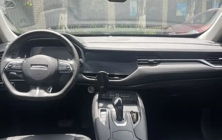 Haval F7 I, 2020 год, 1 340 000 рублей, 10 фотография