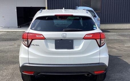 Honda Vezel, 2020 год, 1 330 000 рублей, 4 фотография