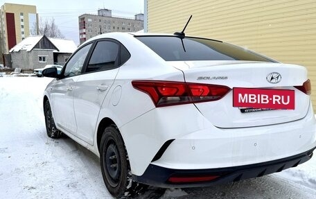 Hyundai Solaris II рестайлинг, 2022 год, 1 820 000 рублей, 3 фотография
