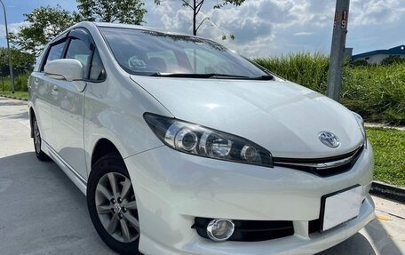 Toyota Wish II, 2017 год, 1 536 000 рублей, 6 фотография