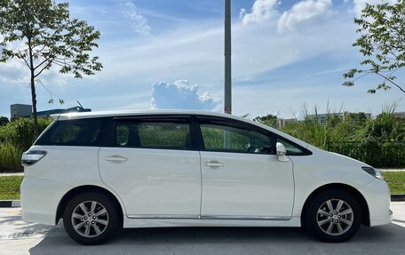 Toyota Wish II, 2017 год, 1 536 000 рублей, 5 фотография