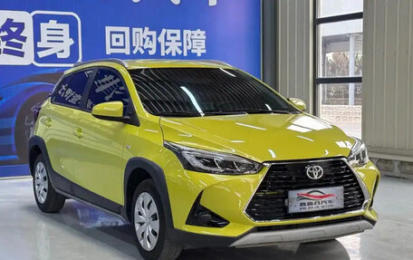 Toyota Yaris XP150 рестайлинг, 2022 год, 1 220 000 рублей, 3 фотография